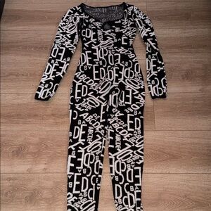 Monochrome Letter Pattern Jumpsuit